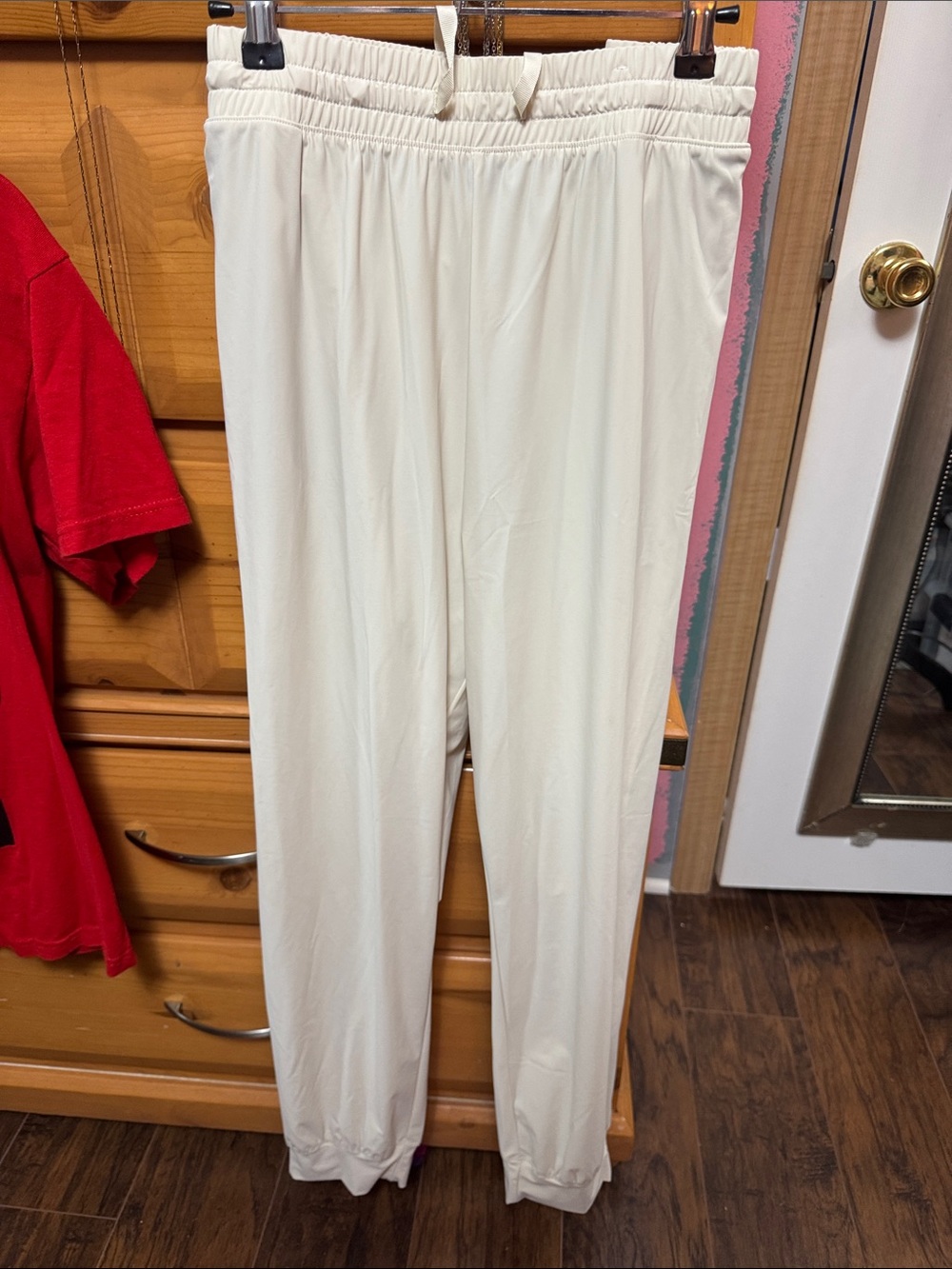 Women’s Elastic-Waist Cream Jogger Pants